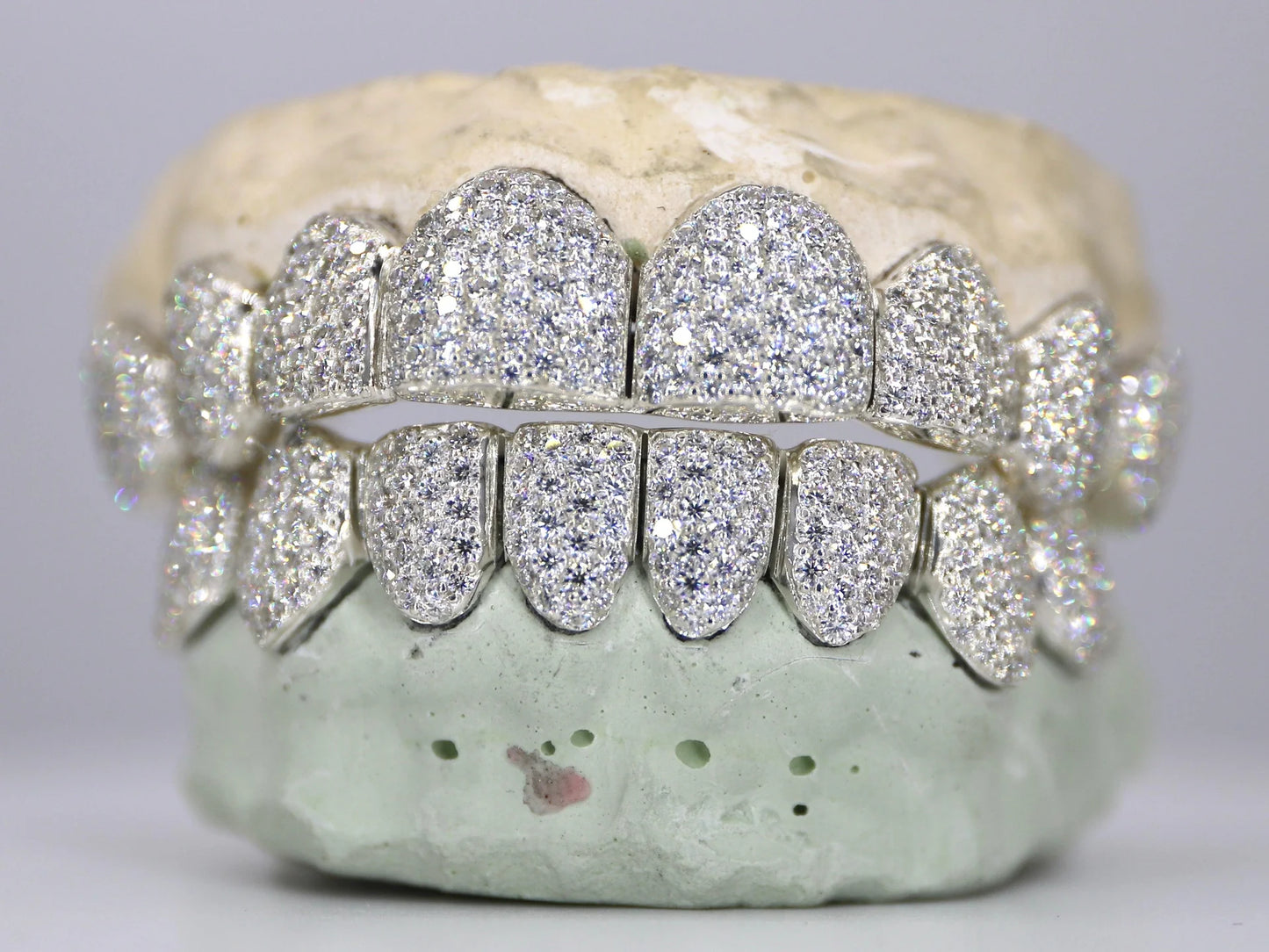 Custom VVS Clarity Moissanite Grillz