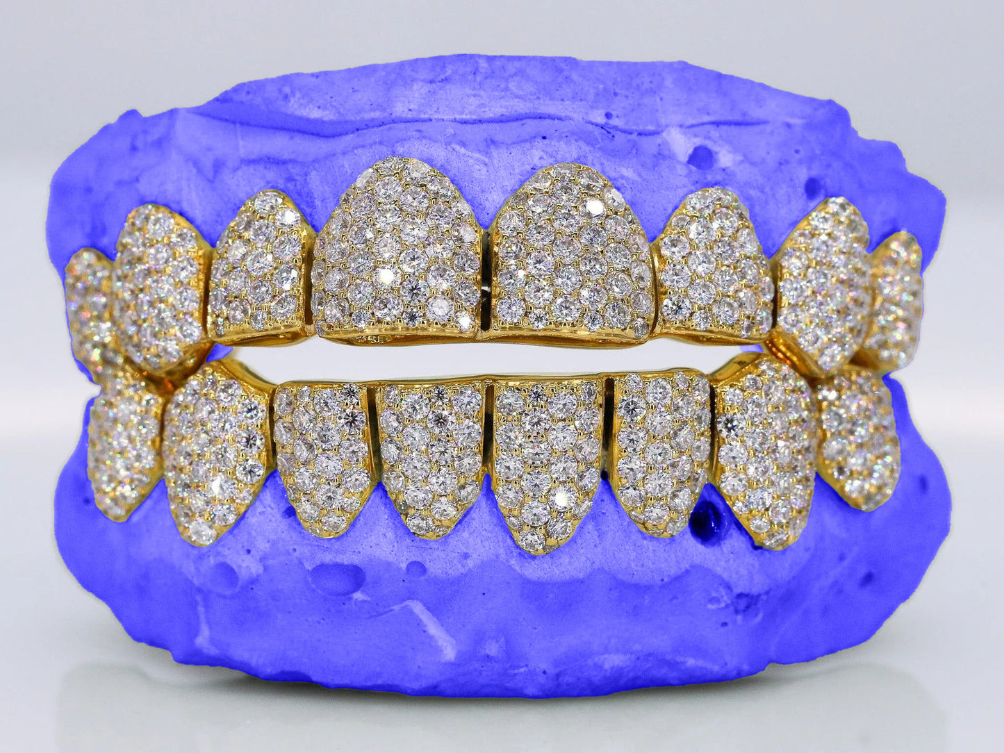 Custom VVS Clarity Moissanite Grillz